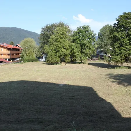 公寓 Offen Gestaltetes Design In Bad Wiessee, 350m Vom 巴特维塞