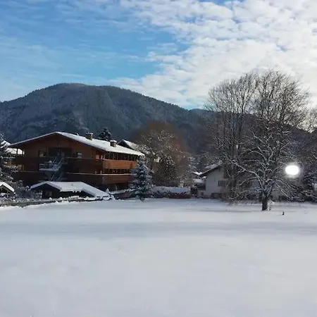 Offen Gestaltetes Design In Bad Wiessee, 350m Vom 公寓