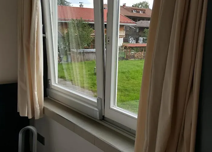 Apartamento Offen Gestaltetes Design In Bad Wiessee, 350m Vom