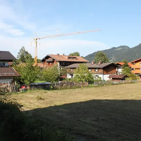 Offen Gestaltetes Design In Bad Wiessee, 350m Vom *