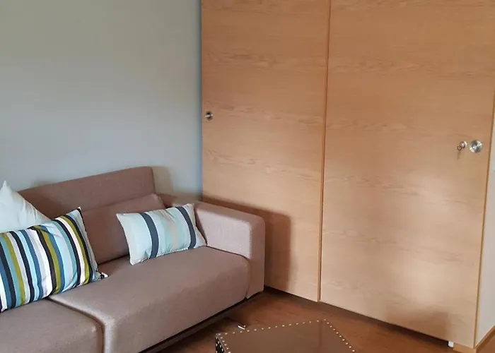 Offen Gestaltetes Design In Bad Wiessee, 350m Vom Bad Wiessee
