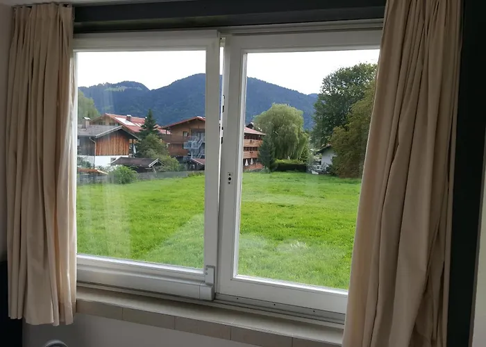 Offen Gestaltetes Design In Bad Wiessee, 350m Vom Apartament