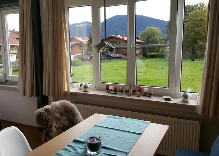 Offen Gestaltetes Design In Bad Wiessee, 350m Vom Apartamento *